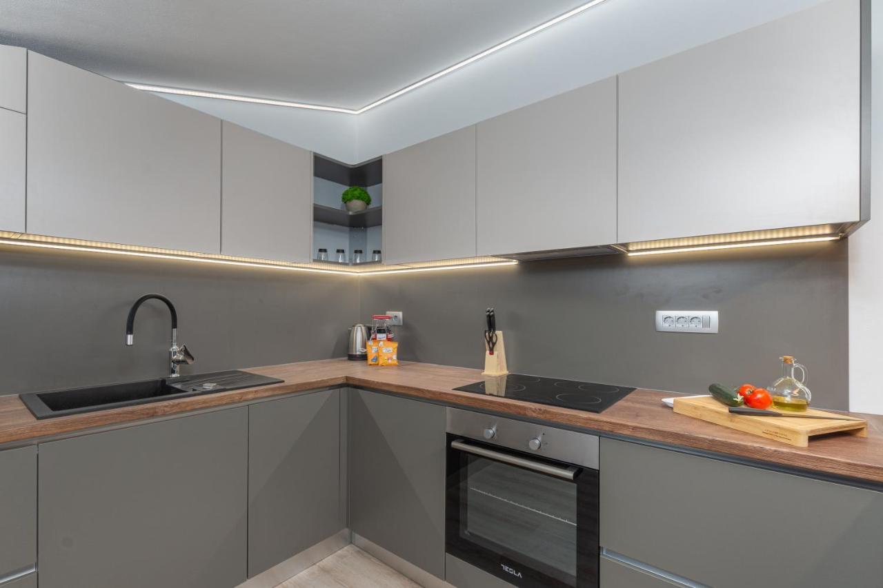 Apartment Ena Near Pula Amphitheater Buitenkant foto