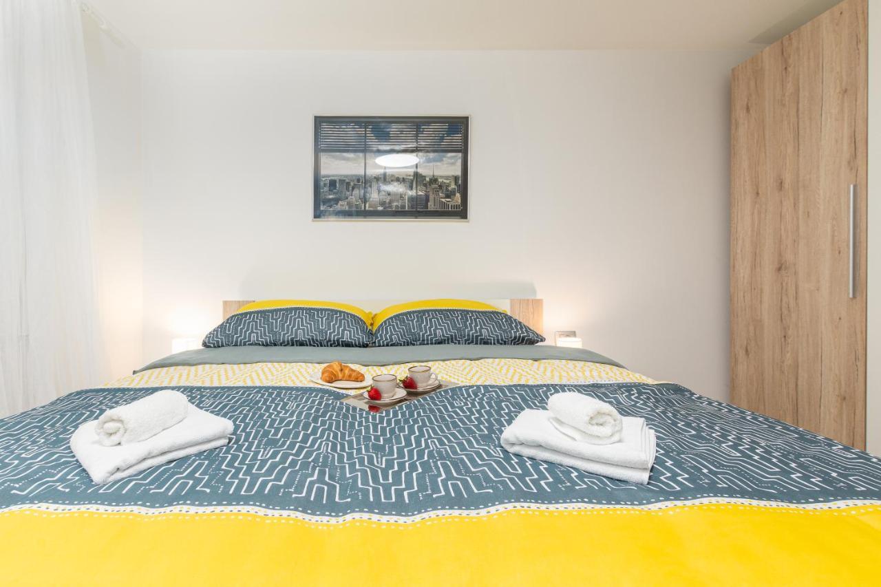 Apartment Ena Near Pula Amphitheater Buitenkant foto