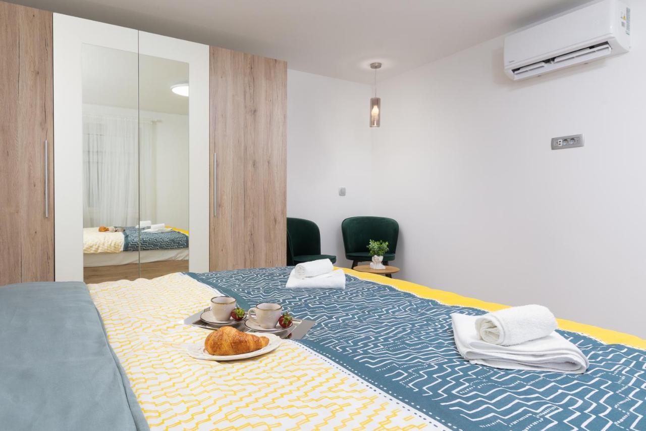 Apartment Ena Near Pula Amphitheater Buitenkant foto